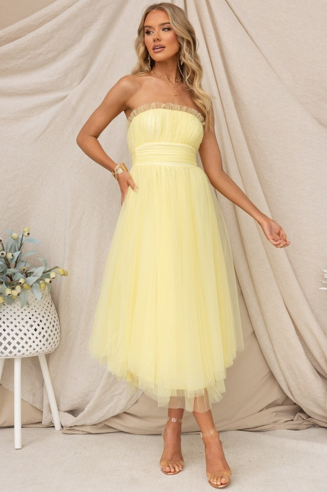 Vestido midi de tul sin tirantes para mujer