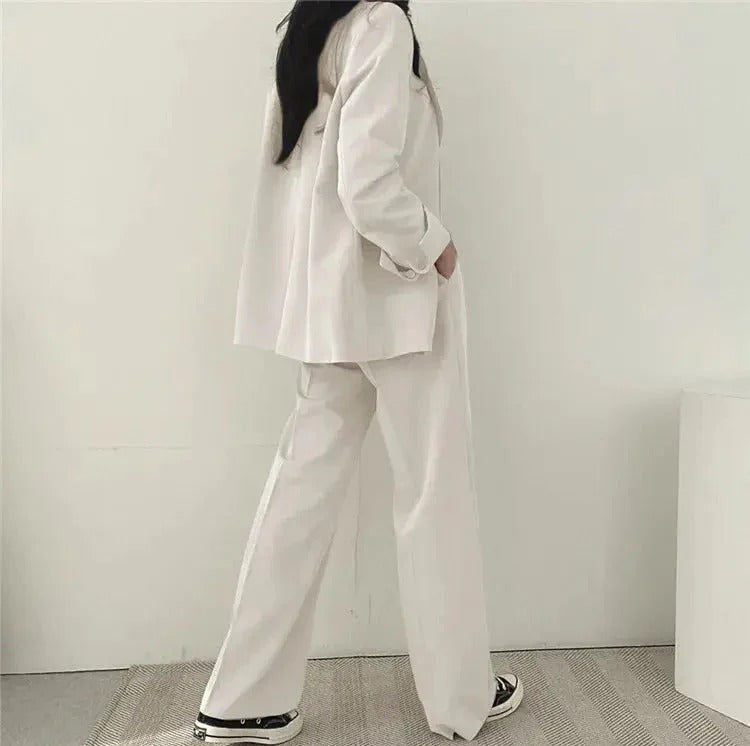 Conjunto de traje de mujer con blazer entallado y pantalones de pierna ancha