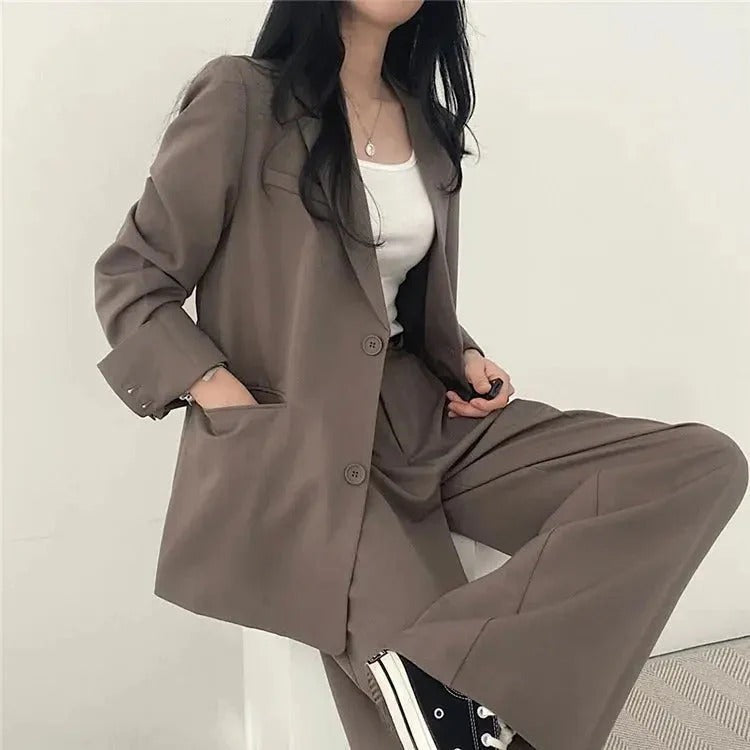 Conjunto de traje de mujer con blazer entallado y pantalones de pierna ancha
