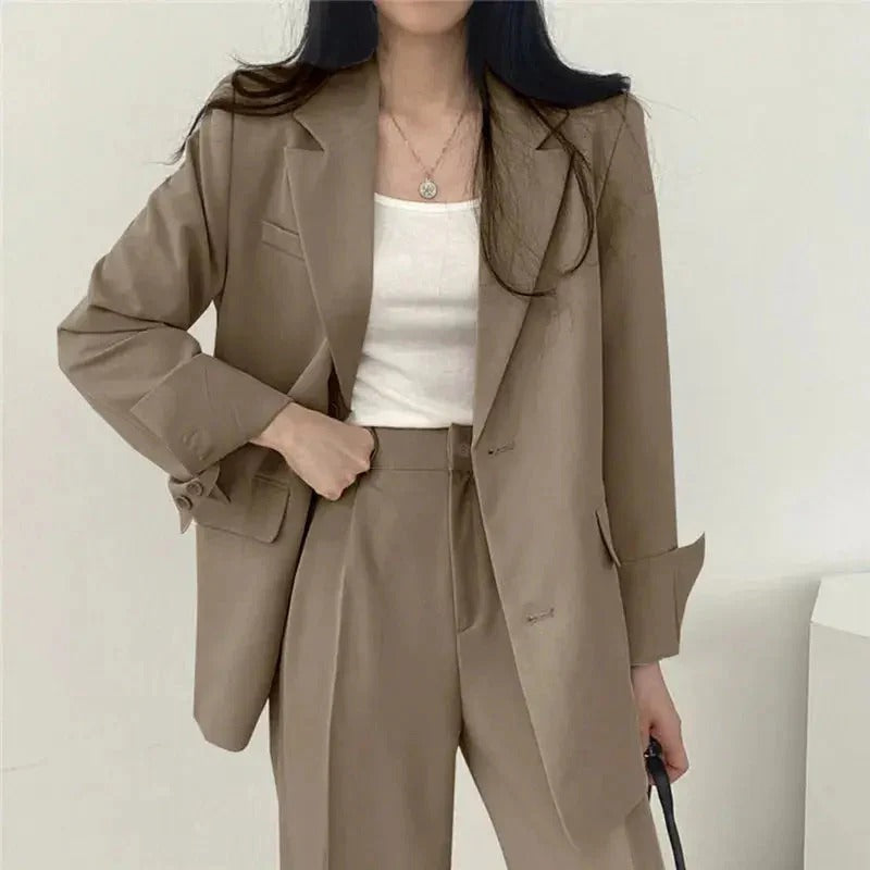 Conjunto de traje de mujer con blazer entallado y pantalones de pierna ancha