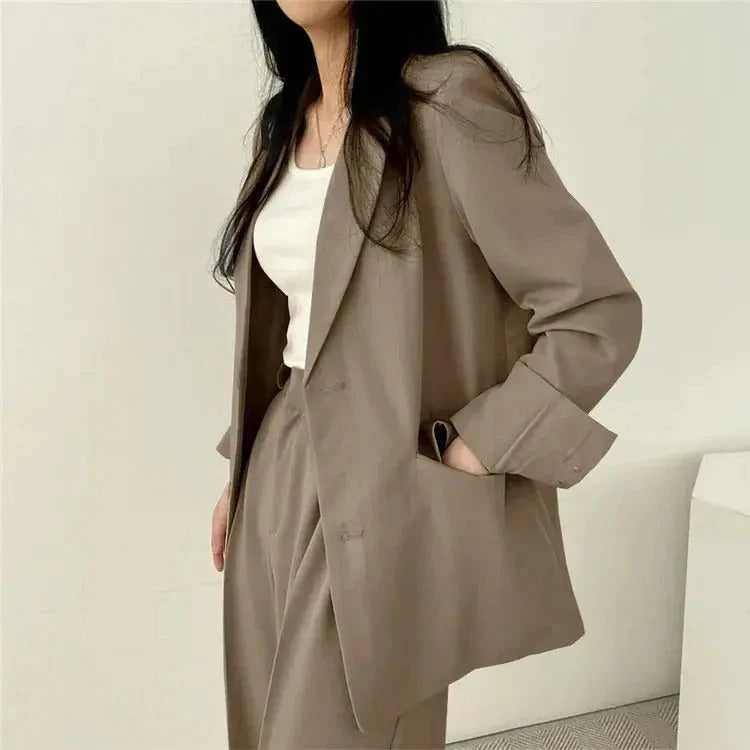 Conjunto de traje de mujer con blazer entallado y pantalones de pierna ancha