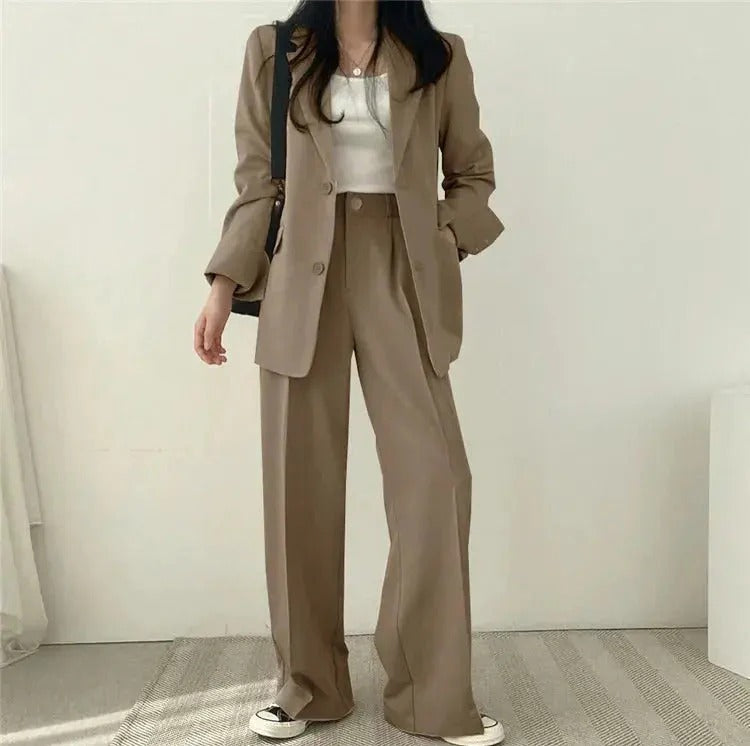 Conjunto de traje de mujer con blazer entallado y pantalones de pierna ancha