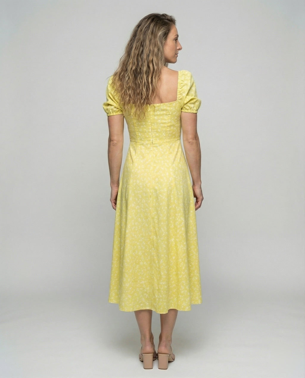 Vestido midi de mujer con mangas abullonadas y cuello cuadrado